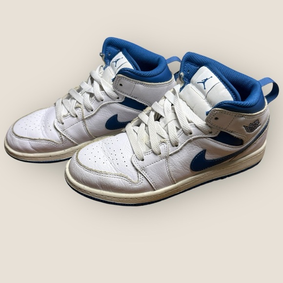 Nike Air Jordan 1 Mid White/Blue – Kids’ Size 3Y - Picture 11 of 13
